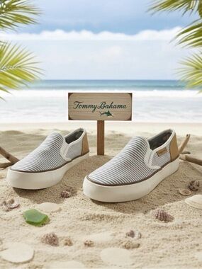 Tommy Bahama Thin Striped Slip On Sz. 8.5